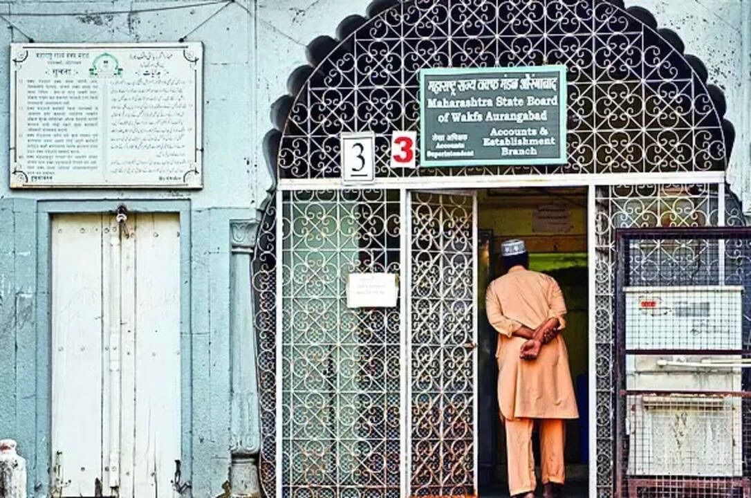 शासनाने नाकारलेल्या माजीद पटेलला वक्फ प्रशासनाचा आशीर्वाद!